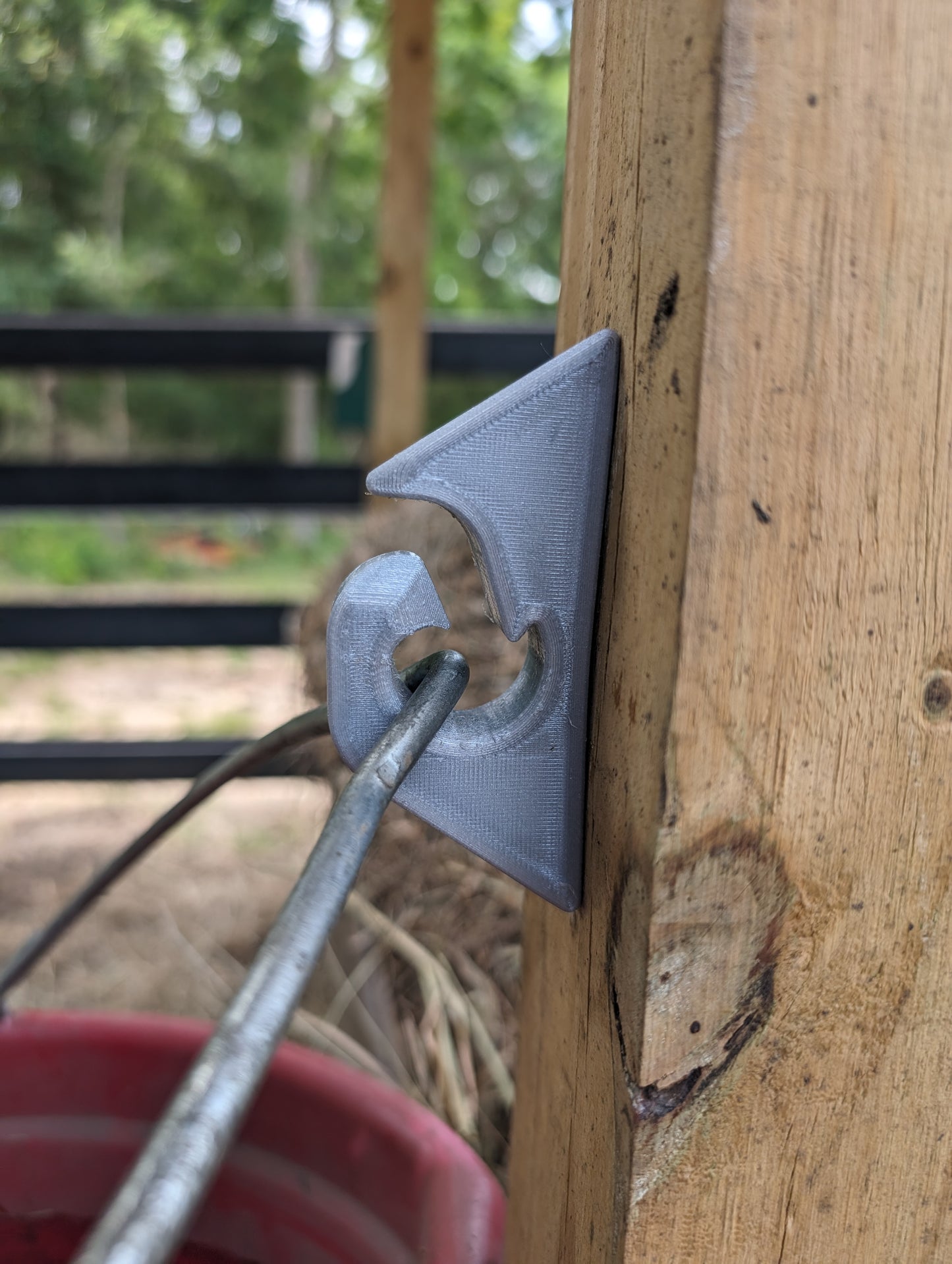 side view bucket hanger in use