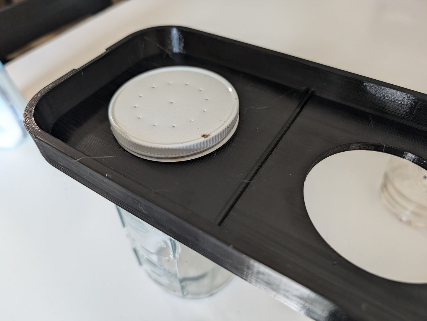 Top 2 Jar Feeder Underside showing lid fitment