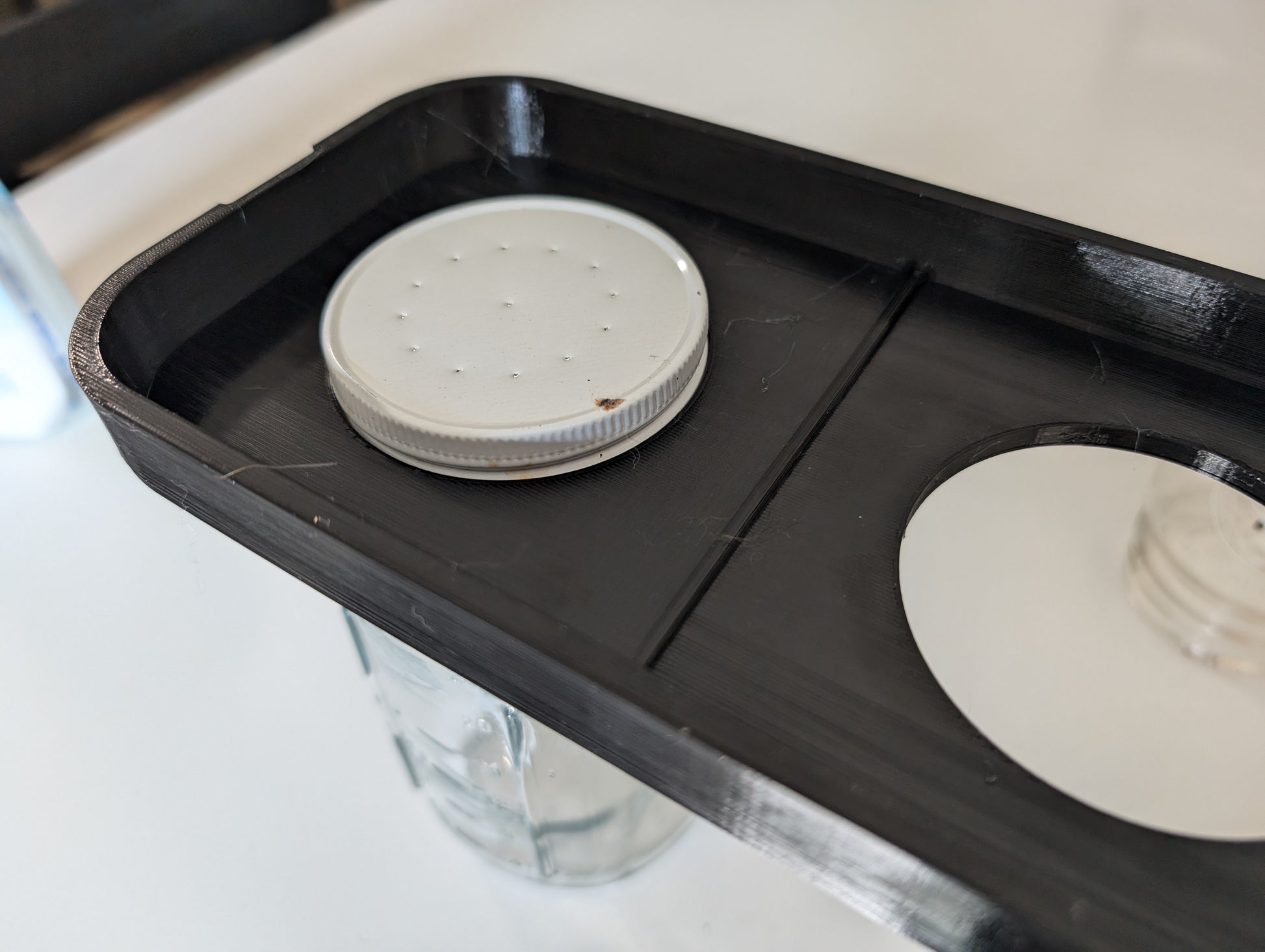 Top 2 Jar Feeder Underside showing lid fitment